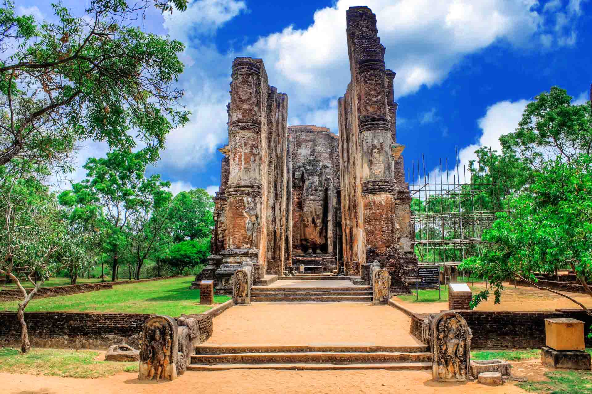polonnaruwa travel guide